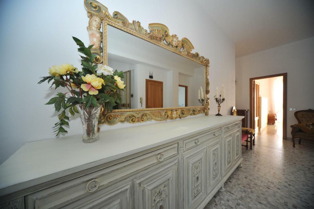 Camere "Le Margherite" Ольбія Екстер'єр фото
